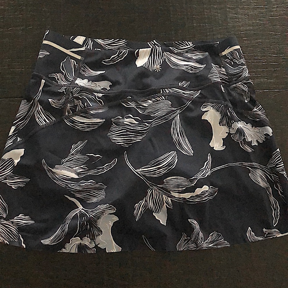 Athletic skirt